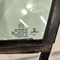 102276839-a1a92c88-4d98-4f3d-85b9-e25025a015b9-Piece-Custode-avant-gauche-porte-9806128880-CITROEN-C3-2-PHASE-1-2740e62c62d2707b3003124c03d0658b22948c46d43445b008c894716f84aff4_m.jpg