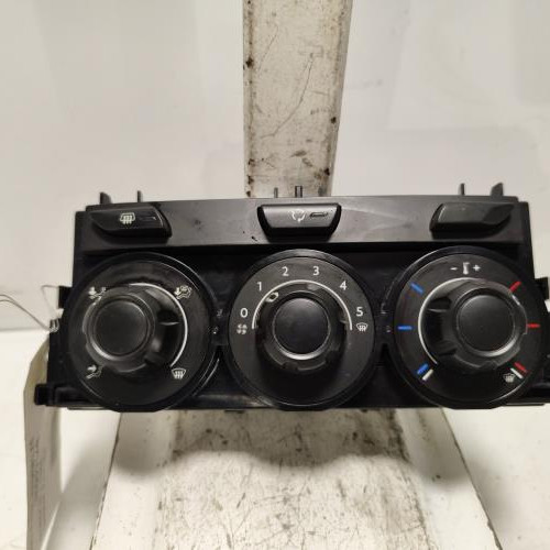 102277148-caf29dbe-5c10-4c69-a5ca-8c6affa46977-Piece-Commande-chauffage-9675399980-CITROEN-C3-2-PHASE-1-ef6e48612097476668fdccdb91db261d585e1a5618b02298eac65ee4df4b6964_m.jpg