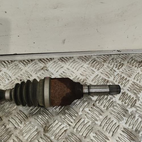 102277394-ddfd725f-5668-45eb-a1b5-c1f71a2d59be-Piece-Cardan-droit-transmission-9801388680-CITROEN-C3-2-PHASE-1-bfbf1366b19a86f857064242d349015a9543b4767834d2d84be10c2561b92eef_m.jpg