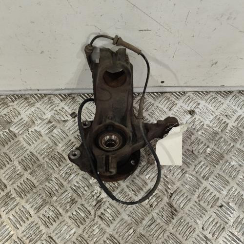 102277398-b191f3fe-ced7-4f4a-9f8e-952766a5774f-Piece-Fusee-avant-droit-1607557580-CITROEN-C3-2-PHASE-1-0b1c0b05c2cedcf978b95aea919640af2f1ee2932af850ee6c91ea423e8f593d_m.jpg