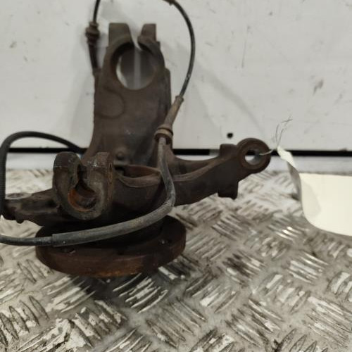 102277398-ea2edb0d-9744-4deb-9772-48eb17ca4cc2-Piece-Fusee-avant-droit-1607557580-CITROEN-C3-2-PHASE-1-2398e561322779589cab3359c9853226f71fbcdd455d57b62733e2bdfca72028_m.jpg