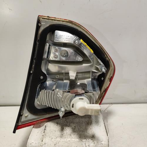 102284340-ac14d91d-7d48-4628-ae0b-fece4ee60c72-Piece-Feu-arriere-secondaire-gauche-feux-00006350CC-CITROEN-C4-PICASSO-1-d30c983dc2104ca91ec6087af3e9c7c6e47e98e1d035e0223a904c7692408a29_m.jpg
