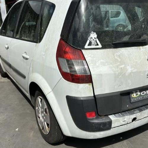 Vehicule-RENAULT-SCENIC-2-PHASE-2-2005-b124e4aad948b6b53443222b705b04181f44738d0623ecc5cbda19d3ea939407_mtn.jpg