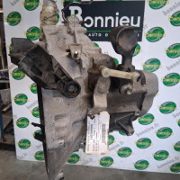 102309996-ef33065e-df48-46a3-9271-13a52dc8f46c-Piece-Boite-de-vitesses-9803846180-PEUGEOT-208-1-PHASE-1-8fbf43411ebdb4089618a6929420c82e8d47e5566d2bf619c280e34d3b360dcc_m.jpg