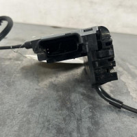 102480757-aa8a1eff-12fb-4b4c-8c7e-bc6f5aaaeb3d-Piece-Fermeture-centralisee-arriere-droit-00009138J9-CITROEN-C4-PICASSO-1-a68ac48adf003c4bc4886bf5e4cfa0175a16af851f75283fedd6f76c357c13f8_m.jpg