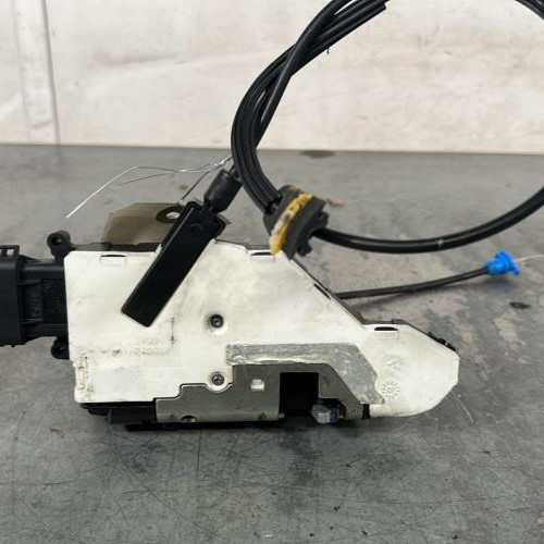 Fermeture centralisee avant droit