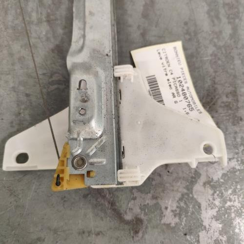 102480765-41e8cfae-64c5-45ec-8e8b-3ec78f6922d6-Piece-Leve-vitre-electrique-arriere-gauche-00009223E0-CITROEN-C4-PICASSO-1-01c0eaaf4553faa307d14b9031c498f6e17b69bc433b1ad6a6e249f95d1e9998_m.jpg