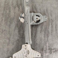 102480765-1f9235f7-2105-4185-a829-022877aec255-Piece-Leve-vitre-electrique-arriere-gauche-00009223E0-CITROEN-C4-PICASSO-1-6a93170c323f28faeaed841babe203bc66eb76020aaee1a9f7f78f6dba289468_m.jpg