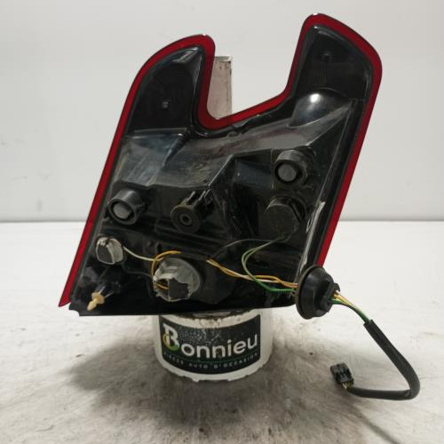 102486073-d7d377e0-e7b1-42ad-8e08-033c7fd55b00-Piece-Feu-arriere-secondaire-droit-feux-265500027R-RENAULT-MEGANE-3-PHASE-2-BREAK-b6fe27707b74f31310d544321971fa281c88412dda115e9791a7c604e490eb04_m.jpg