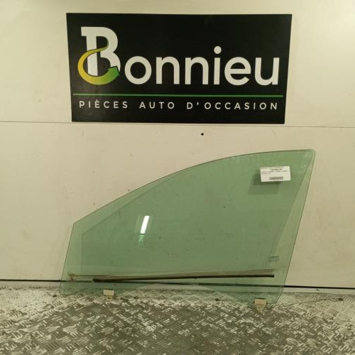 Vitre avant gauche