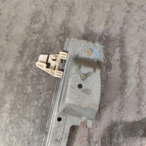 102545346-78375b93-4ad0-4952-a5d6-444d66485218-Piece-Leve-vitre-electrique-arriere-gauche-8201010935-RENAULT-GRAND-SCENIC-2-PHASE-1-38bfb813797ebdfde8aaa68b71bd1bbf38a6f0240bd7fb5876ebcdcd597d3aa2_m.jpg