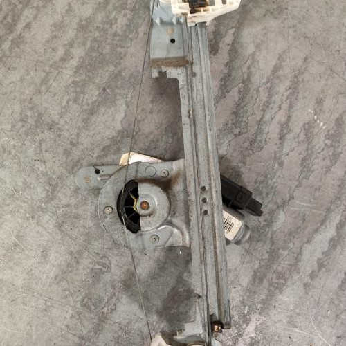 102545346-69e30a73-975b-46b0-909b-e4e8263f6ecc-Piece-Leve-vitre-electrique-arriere-gauche-8201010935-RENAULT-GRAND-SCENIC-2-PHASE-1-b02cee1335667e9cf93a2f347305f83dba53b6861b43b770d84150012630e42d_m.jpg