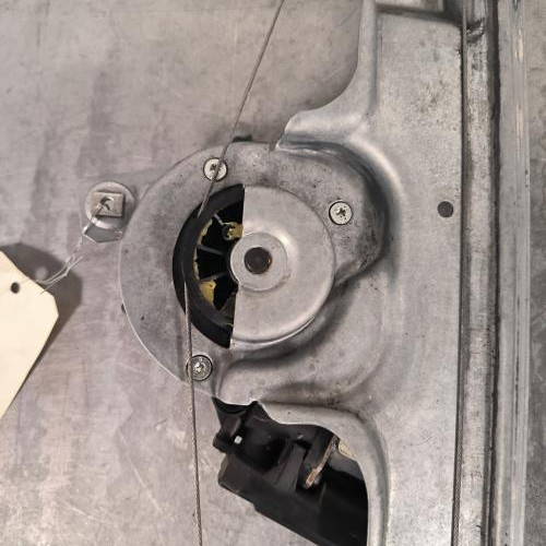 102545348-2a17d861-9cba-4de2-ac65-cef86703a7a3-Piece-Leve-vitre-electrique-avant-gauche-8201010937-RENAULT-GRAND-SCENIC-2-PHASE-1-ca18c564cd5873c205df434da1b6af45e8889a2bb624c4e702982d14319aaf15_m.jpg