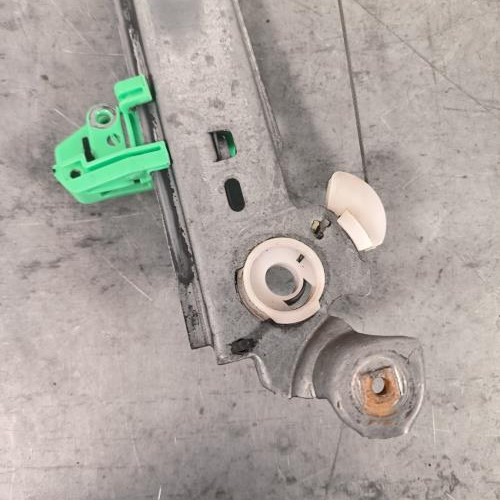 102545348-bbac0c9c-7b00-481b-ab22-1da47c87ed6c-Piece-Leve-vitre-electrique-avant-gauche-8201010937-RENAULT-GRAND-SCENIC-2-PHASE-1-3ce3a32117addc828b883d3e114c11806357c9218df7186542453d984e408257_m.jpg