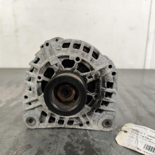 102545921-4282be45-f569-476e-854d-cc08db848343-Piece-Alternateur-8200667611-RENAULT-GRAND-SCENIC-2-PHASE-1-6cf5a82d20454090761c8131ab0e6bbd59bf03a818bc05e10771a69bea20112f_m.jpg