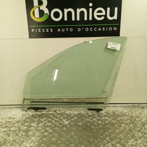 Vitre avant gauche