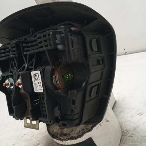 102550806-ed434351-5791-4950-be28-5ed22d95c836-Piece-Air-bag-conducteur-985701921R-RENAULT-SCENIC-3-PHASE-3-c107ff8ea7306a38929d1cb32d7de95d0692617fc4396cda8cc7bfc28ed8c2c0_m.jpg