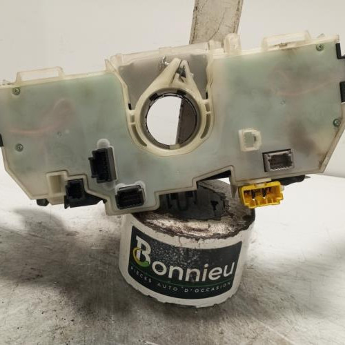 102550829-39cf4e16-195f-47f8-b5fd-2af14530ebba-Piece-Com-Bloc-Contacteur-TournantCommodo-Essuie-GlaceCommodo-Phare-255670019R-RENAULT-SCENIC-3-PHASE-3-a7c767ece9820c5cabc41788ead992d2e1dd52f1886aaf9e6b9a90d984d07ab7_m.jpg