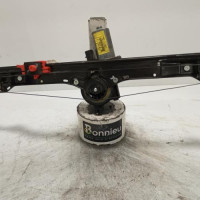 102550985-7b46b89f-fd1b-48cb-80d3-cbd99376e3d3-Piece-Leve-vitre-electrique-avant-gauche-51895385-FIAT-GRANDE-PUNTO-eef822dd29490db0d28244420e7b9fae57e8860b21eacdf5a4f0d98963d6eecf_m.jpg