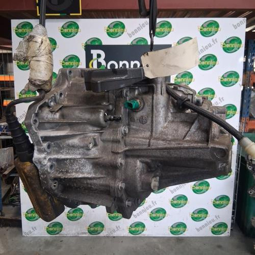 102551498-2b0dd22f-b2be-4315-9bd7-a61d488a7dfd-Piece-Boite-de-vitesses-320105487R-RENAULT-SCENIC-3-PHASE-3-77882074386d80cab60f7906f011698e50e589e7eca8a4152c6089070f5dbaa7_m.jpg