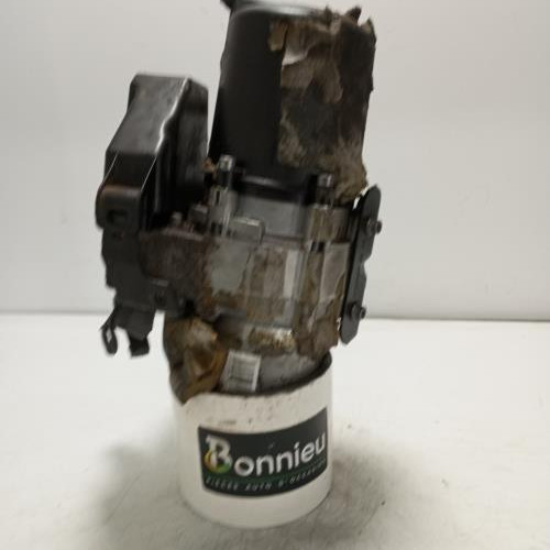 102645560-8a4e7287-141f-4b33-8789-2da697d79abf-Piece-Pompe-de-direction-CITROEN-C5-1-PHASE-2-bb96ab8b47caf9d6ec279e68a279e972969117e2dbb6e179d867e1f8fdbfbbb1_m.jpg