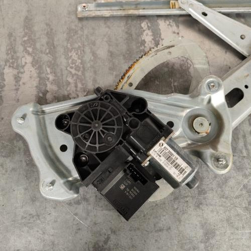 102697414-908b1a12-f30a-4857-9358-16c53db00134-Piece-Leve-vitre-electrique-avant-droit-807205115R-RENAULT-GRAND-SCENIC-3-PHASE-1-0a5d9f01ca4ece413b28220224ad712d71efd3aa9386fcd07b4ae5db73c98e74_m.jpg