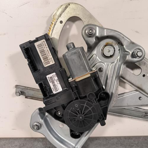 102697415-b4939733-f8da-4739-acc2-59edec47251c-Piece-Leve-vitre-electrique-avant-gauche-807212569R-RENAULT-GRAND-SCENIC-3-PHASE-1-b192ff1dbe628279a0e3402da14eac2f2e0c81f018d75973c5ce3b88d59ccc13_m.jpg