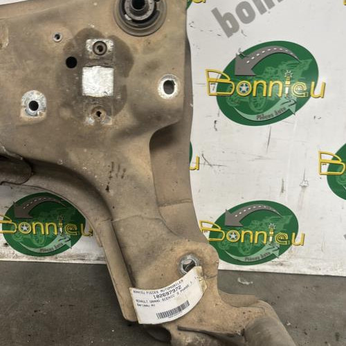 102697972-9cebb08e-c41e-4518-ba56-291bcb291423-Piece-Berceau-avant-544010579R-RENAULT-GRAND-SCENIC-3-PHASE-1-47ff178bc3848844606bd2f97c810ee319058129be0ef29e0d61892a5a04cff9_m.jpg