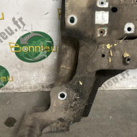 102697972-02a2019b-ec44-4504-b11c-0061d1161b54-Piece-Berceau-avant-544010579R-RENAULT-GRAND-SCENIC-3-PHASE-1-0bb4702cd70304f9e6c33ca976cedd6918c4f2caf8de54569b92a4bbfea5a542_m.jpg