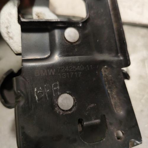 102771383-b065634d-68b0-49a1-bced-5117feb107f0-Piece-Fermeture-de-capot-51237242549-BMW-SERIE-1-F20-PHASE-2-27574a8c750656cf868840530818c5af0b8e729caadb3ad493ea17ff672fe8be_m.jpg