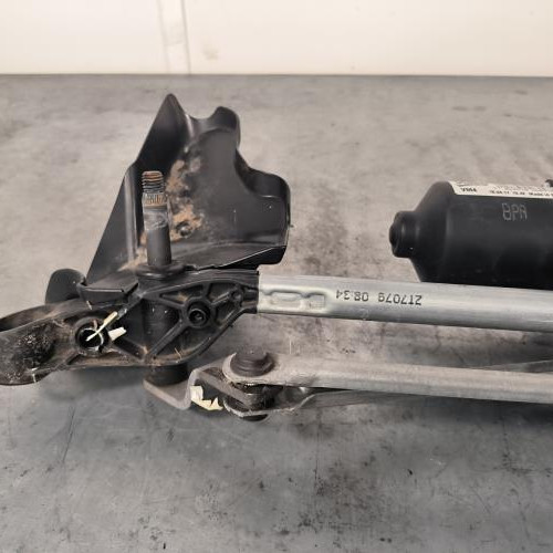 102772535-f4a42bd0-41e6-48cb-84a7-3da1faa0e65a-Piece-Moteur-essuie-glace-avant-61617239510-BMW-SERIE-1-F20-PHASE-2-6e64f34789ca295fe2868f518936c6a20df62155b19c2f86f21298b2a5eb0f61_m.jpg