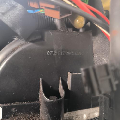 102774027-eda7a582-ae67-4f90-b545-4071c8b57d22-Piece-Moteur-11002455607-BMW-SERIE-1-F20-PHASE-2-1cdd8a801adf83fb68ea9fb617e7aba59228e9f12eb4218898f03cbe79486c65_m.jpg
