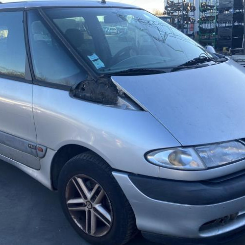 Vehicule-RENAULT-ESPACE%25203-2000-ad004167da4645cce4e2bee89aa889a58900385a8d60d7df1d23445b723ca107_m.jpg