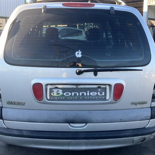 Vehicule-RENAULT-ESPACE%25203-2000-10500e2a696380e6f1a4c925fc9cf22bfa596a215e3f0ffb707450606965a11c_m.jpg