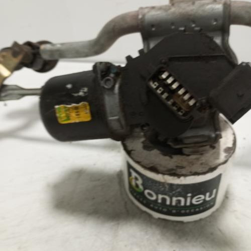 102936661-79bcc60a-2c28-4ced-941f-8ea8ba06d058-Piece-Moteur-essuie-glace-avant-7701207956-RENAULT-CLIO-2-PHASE-2-fc8877b03919ded5c958d8fba422ab51c82e45d152c6ab03cfcf78212f880ca7_m.jpg