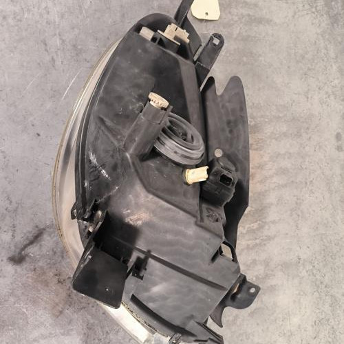 102943771-fe44913f-8d8f-4fce-b08c-616fc2a72288-Piece-Optique-avant-principal-gauche-feuxphare-0000620637-CITROEN-XSARA-PICASSO-PHASE-1-76beb733a74014c2445444c3e9f007af5dfac8a2a9682658f1822ece5394dd1b_m.jpg