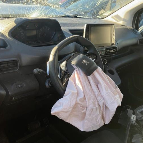 Vehicule-PEUGEOT-PARTNER%25203-2019-96541a83d2aa185088f8de34eaabd1fd978f5ff3ca5c0e4413d43a7446ada561_m.jpg