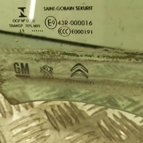 103072070-00a2a0cd-ae1e-4ffb-a7a8-e7e215260f22-Piece-Vitre-avant-gauche-9816478480-PEUGEOT-PARTNER-3-276c428d971a6971c06f44caf8b35bf0483b745c058078ea379f41bb16bc5731_m.jpg