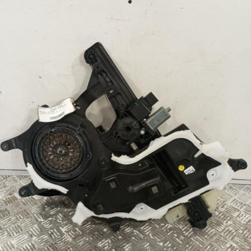 103072765-5c356ee6-8cee-4df1-ae06-78c9e1239087-Piece-Leve-vitre-electrique-avant-gauche-9840175880-PEUGEOT-PARTNER-3-c342bea89569ebc5d6c5001746c92d7f959ed7ccc3e0604dd0b76282cea8d16d_m.jpg