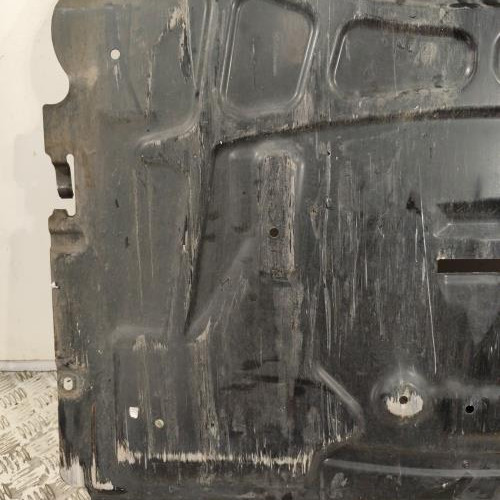 103122140-55c4541d-108d-47d5-b4ff-8a694285ab14-Piece-Cache-sous-moteur-1775240500-MERCEDES-CLASSE-CLA-118-COUPE-b97fed4e323325d9294855cecadf8027bb2bd2aded9ad1303776d176608ae8c3_m.jpg