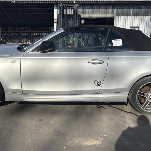 Vehicule-BMW-SERIE%25201%2520E88%2520CABRIO-2013-16eff576f8637b454bab91a6ed8b1753099c09aa5016e433ad8f445b6094b631_m.jpg