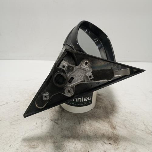 103141528-689aed7e-2f5a-44da-ba76-d932a5280ddc-Piece-Retroviseur-gauche-51167282043-BMW-SERIE-1-E88-CABRIO-1ccc36560c02f1890b8f0f934edc5a2484dc925ee46253d7a29f3ce6ea249a36_m.jpg