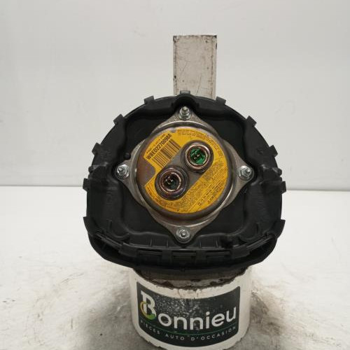 103142373-a8a49601-48f2-44a9-8419-2386747fa565-Piece-Air-bag-conducteur-32306884672-BMW-SERIE-1-E88-CABRIO-7e11dba3d560a2ea69e2fa0f116332039520d040d7db0a214e4feecb6180768f_m.jpg