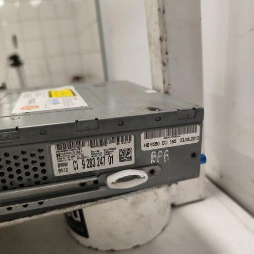 103142380-611566de-30e8-4ecf-847f-17c0a60c6a1f-Piece-Autoradio-dorigine-65129244111-BMW-SERIE-1-E88-CABRIO-b5966468c16032362232057ec2b0f37c14be4d6419c03174af9221459fe2d414_m.jpg