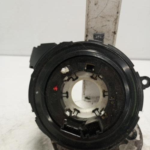 103142394-4f85ea69-8311-4ee3-ba21-406af9bce559-Piece-Contacteur-tournant-61319122509-BMW-SERIE-1-E88-CABRIO-e67de01cf94f0857ffa0422064cde10bf12d73571cc198efb37082f43b4a959c_m.jpg