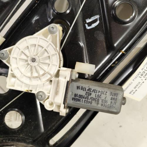 103142403-13bd2c68-d570-4850-8587-3e852bf32736-Piece-Leve-vitre-electrique-arriere-droit-BMW-SERIE-1-E88-CABRIO-7ffdee1cdcf5d94ed3f6c750debfa3296c3fb25d1b17406f0ee174a6c5f4c63d_m.jpg