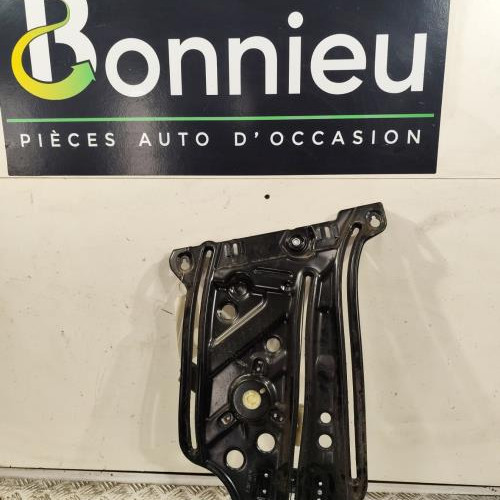 103142403-983466d5-10ad-4b1f-96b9-0c3c7efd6264-Piece-Leve-vitre-electrique-arriere-droit-BMW-SERIE-1-E88-CABRIO-5689992fbe1d252b391f9de63388d0d715f15e1e7ca6f1fc1cd78dfe7c6d81e5_m.jpg
