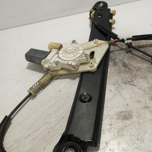 103142406-67aabd4d-b32b-4f90-9dc4-5a2a1a6692cb-Piece-Leve-vitre-electrique-avant-droit-51337165596-BMW-SERIE-1-E88-CABRIO-b5a64dfdb47d7b61438c5fda815c4f7b705e352e1fc164bbdbcd7dda1db9d18c_m.jpg