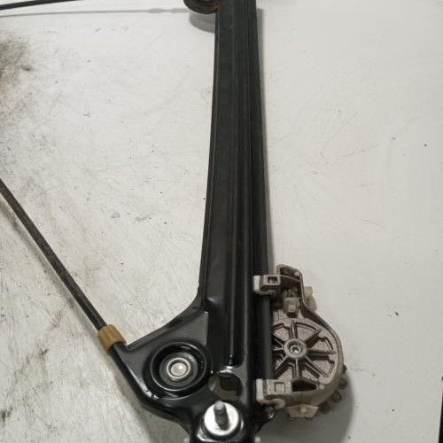 103142407-2ec91734-904b-4e83-86bb-585afb52a4cd-Piece-Leve-vitre-electrique-avant-gauche-51337165595-BMW-SERIE-1-E88-CABRIO-6ac1c251660ad0866f54105d809b7e9b095efdc0a96feaf5b33d3ab1f230a7c0_m.jpg