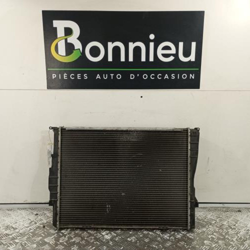 103142560-6717da77-6c91-4ec9-ac7b-60f524257423-Piece-Radiateur-eau-17117559273-BMW-SERIE-1-E88-CABRIO-cd9a44e68246fe18abd0e6a5e47727143e5b8fe674b78cce0584679d6c046144_m.jpg